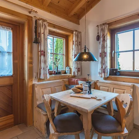 Dorfchalets - Lausi Inkl Tauern Therme Eintritt & Sommerkarte Dom wakacyjny *