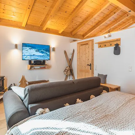 Dorfchalets - Lausi Inkl Tauern Therme Eintritt & Sommerkarte * Kaprun